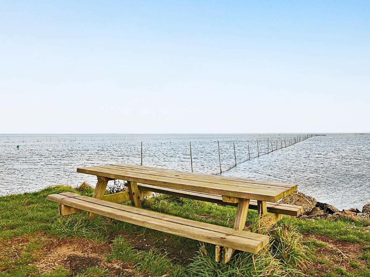 6 Person Holiday Home In Hvide Sande Exterior foto